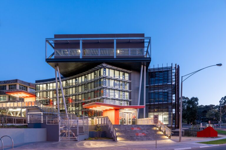 ET-Building-entrance